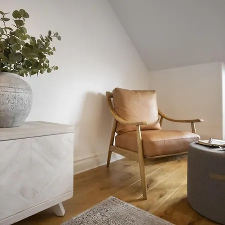 Rohan Rise - District Escape For Two Apartment