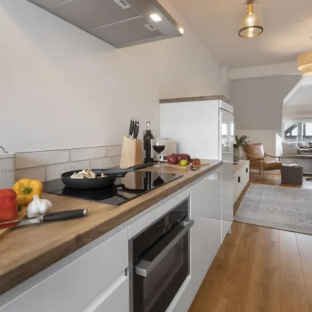 Rohan Rise - District Escape For Two Apartment