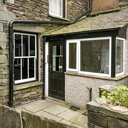 Rohan Rise - District Escape For Two - Ridgestone