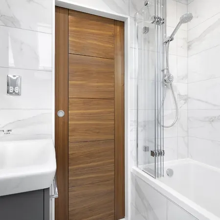 Rohan Rise - District Escape For Two - Ridgestone 公寓